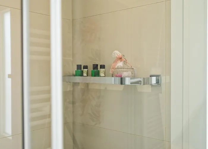 White Armonia Salonic